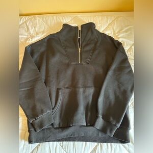 Black (L) basic quarter zip